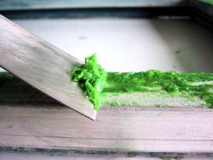 ПРЕПАРАТ ЗА ОТСТРАНЯВАНЕ НА ПОКРИТИЯ